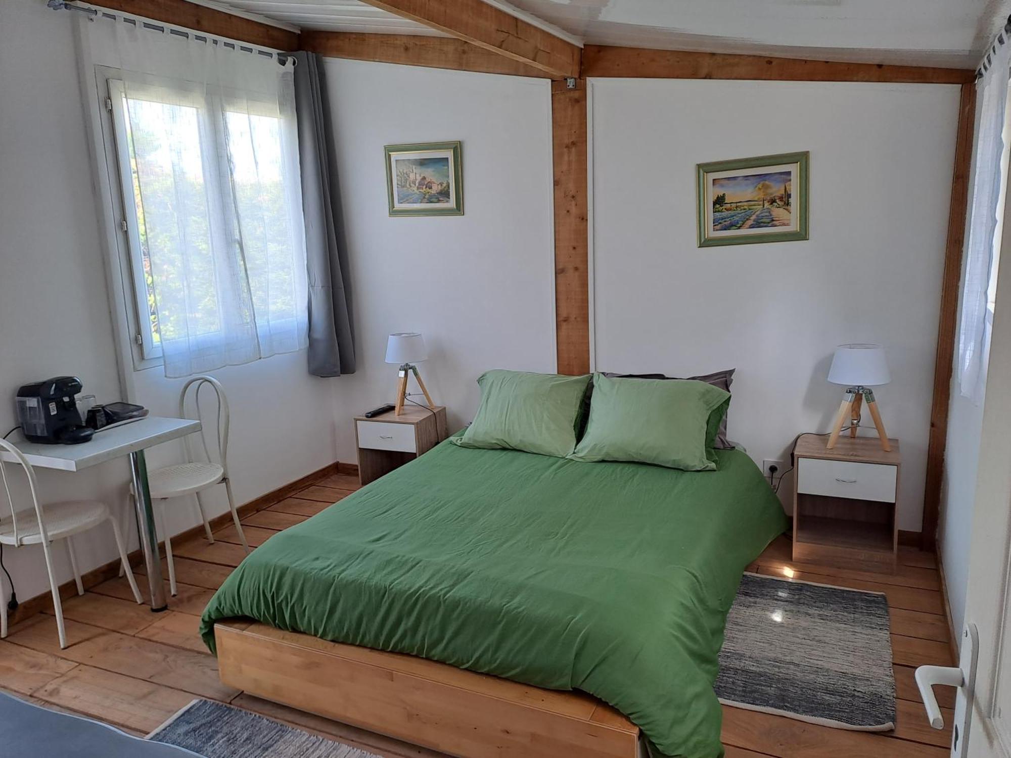 Chambre Basilic 2P, 2 Nuits Max, Dans Petit Chalet 6Km Du Festival De Piano De La Roque D'Antheron Rognes Exterior foto